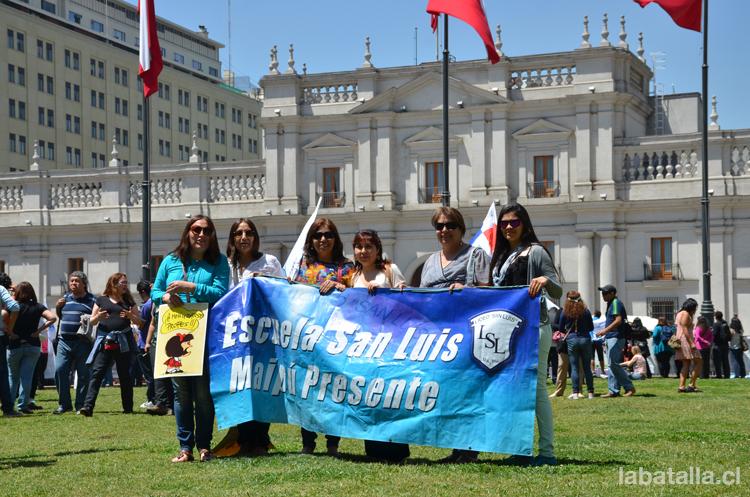 El 100 de los colegios municipalizados de Maipú se plegó al paro de